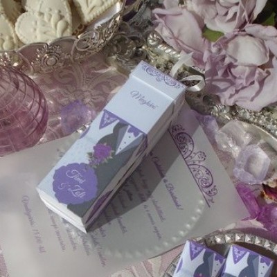 Dobozos esküvői meghívó pausz papír tekercsel