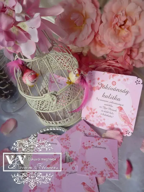 Esküvői jókívánság kalitka rózaszín madaras kártyákkal
