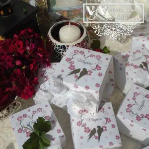 Fényképes esküvői meghívó kismadarakkal dobozos kivitelben